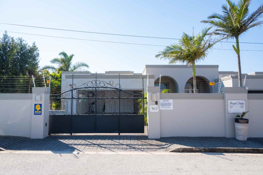 To Let 4 Bedroom Property for Rent in Humerail Eastern Cape